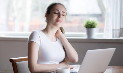 Maintaining Healthy Posture: Strategies to Avoid Hunching at Your Desk