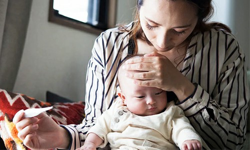 How to Properly Use a Digital Thermometer to Monitor Your Child's Temperature